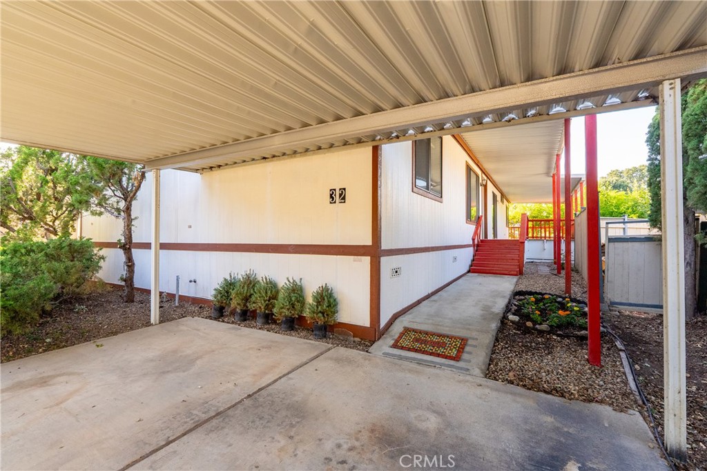 32 Via Santa Barbara, Paso Robles, CA 93446