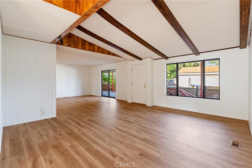 32 Via Santa Barbara, Paso Robles, CA 93446