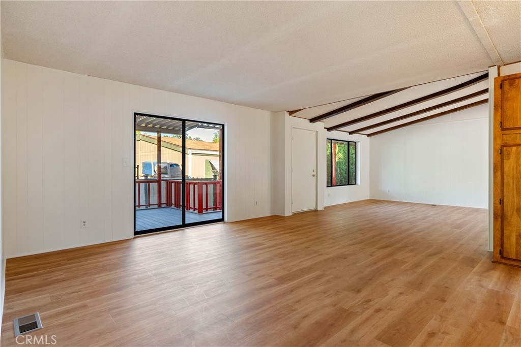 32 Via Santa Barbara, Paso Robles, CA 93446