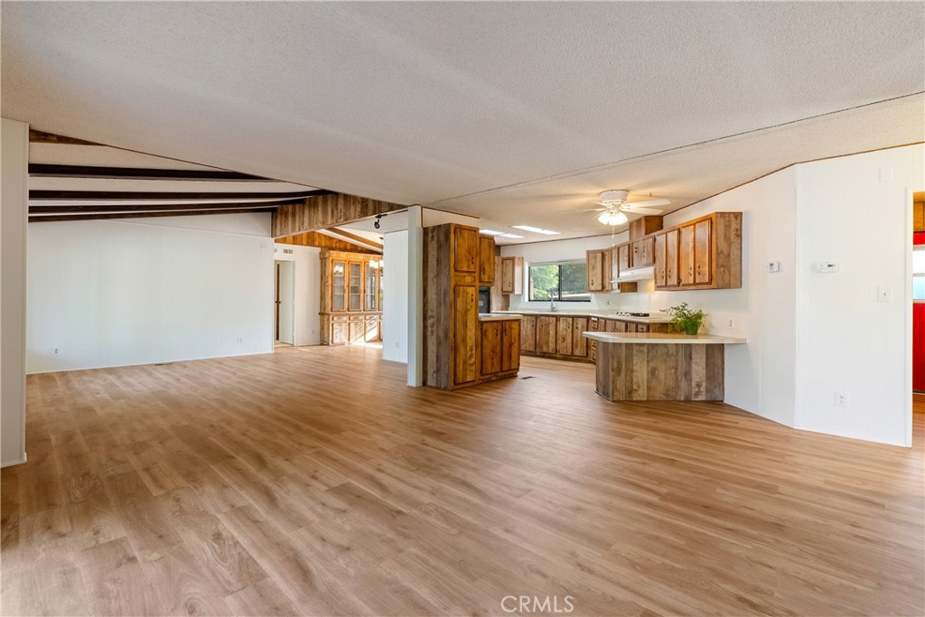 32 Via Santa Barbara, Paso Robles, CA 93446