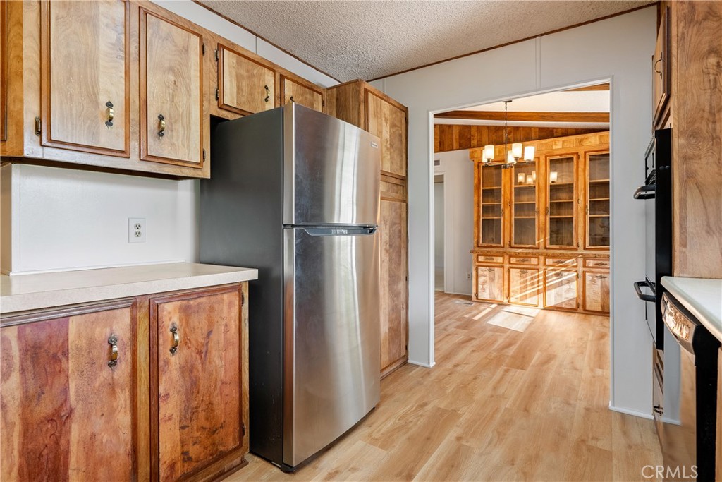 32 Via Santa Barbara, Paso Robles, CA 93446