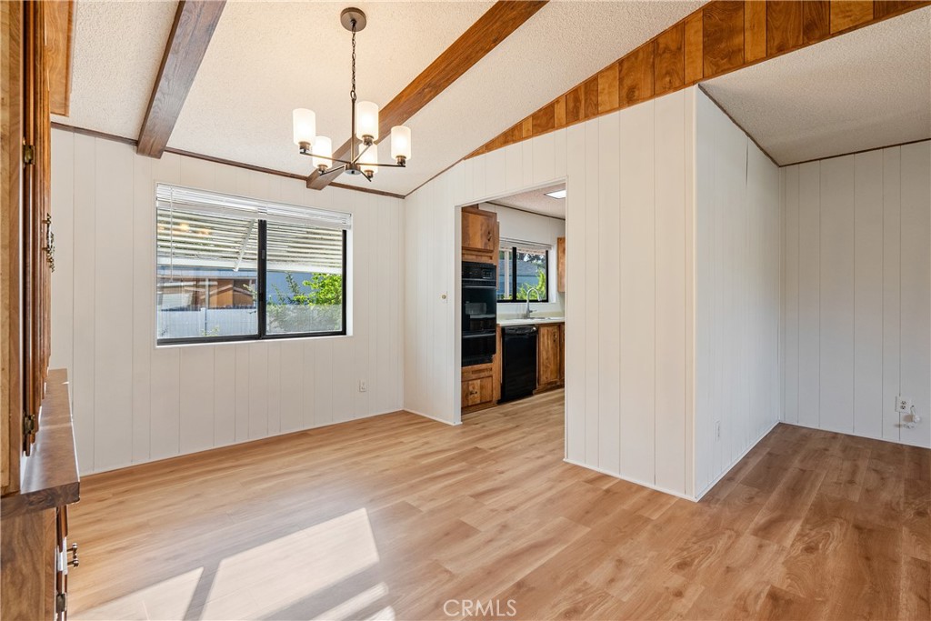 32 Via Santa Barbara, Paso Robles, CA 93446