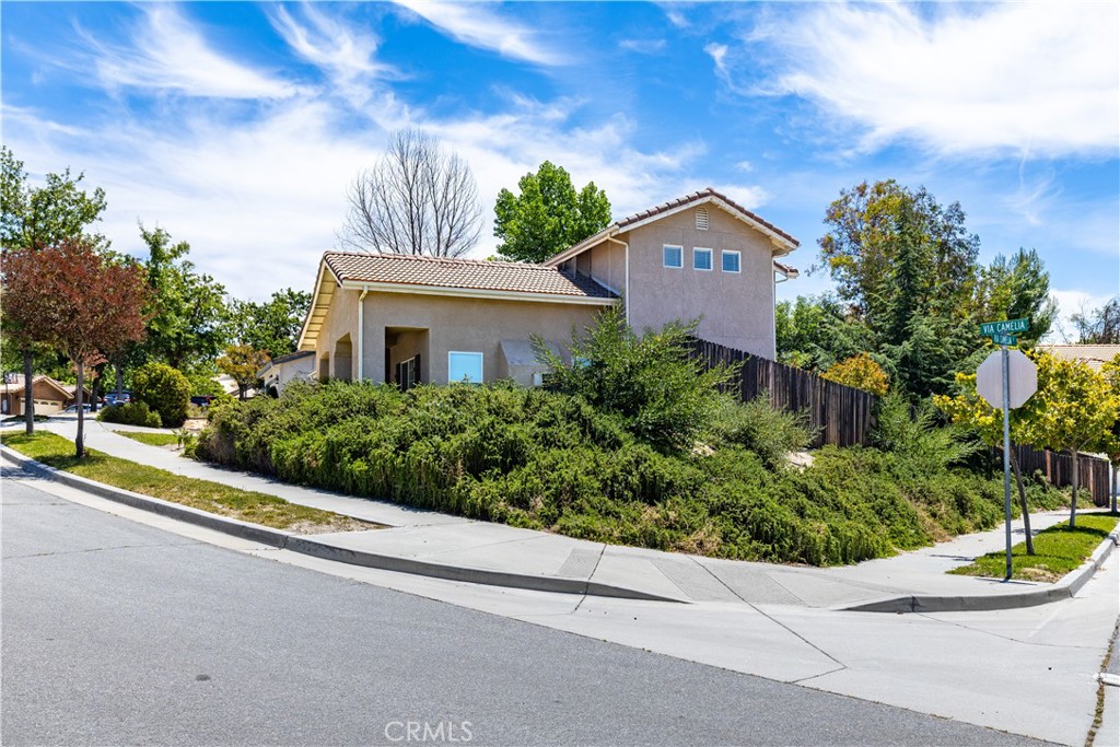 145 Via Camelia, Paso Robles, CA 93446