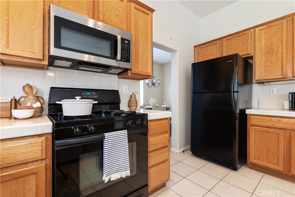 145 Via Camelia, Paso Robles, CA 93446
