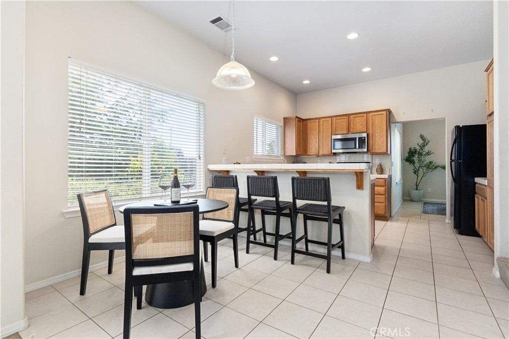145 Via Camelia, Paso Robles, CA 93446