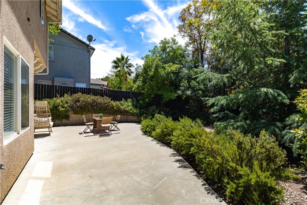 145 Via Camelia, Paso Robles, CA 93446