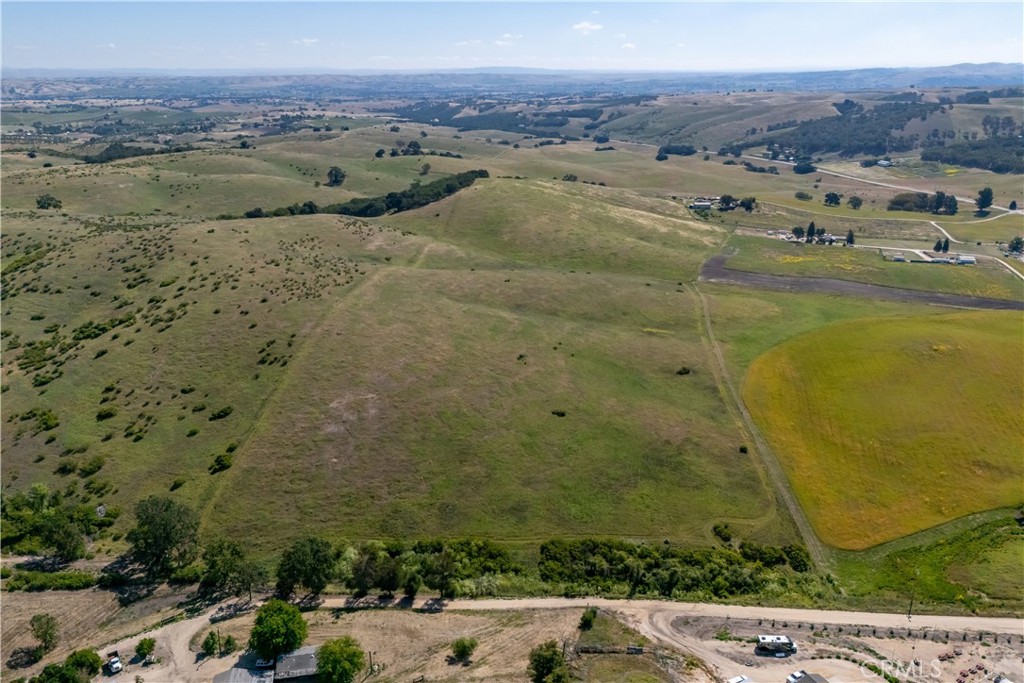 2771 Poco Rd, Templeton, CA 93465