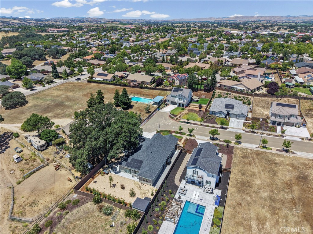 1908 Catahoula Ct, Paso Robles, CA 93446
