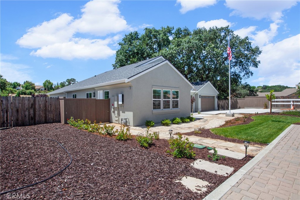 1908 Catahoula Ct, Paso Robles, CA 93446
