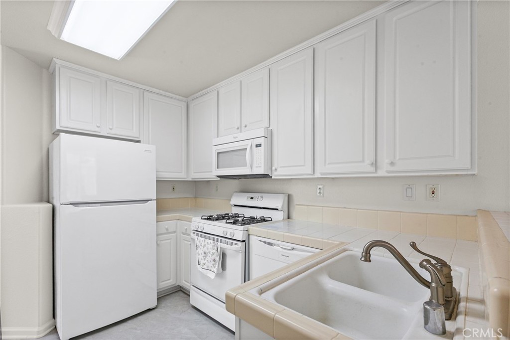 2808 Cottage, Paso Robles, CA 93446