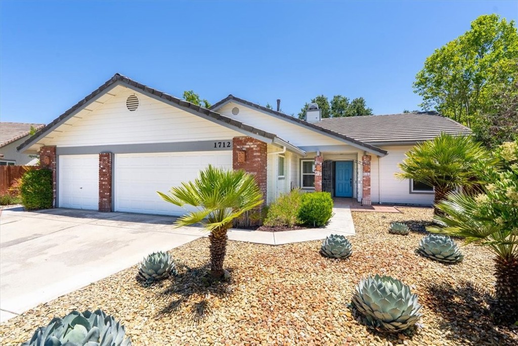 1712 Current, Paso Robles, CA 93446