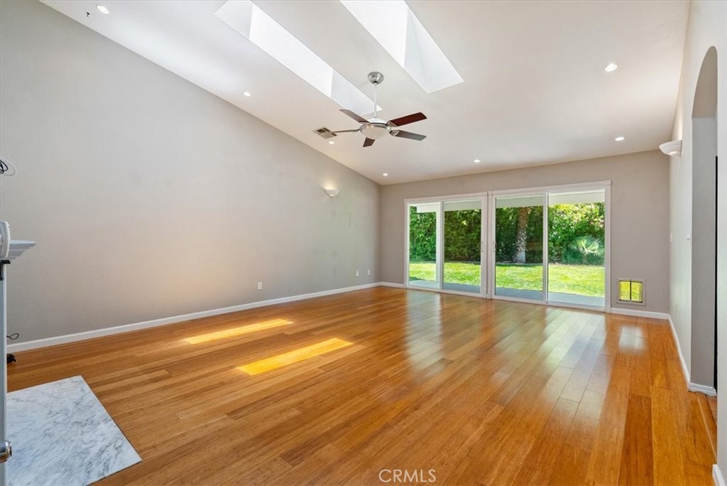 1712 Current, Paso Robles, CA 93446