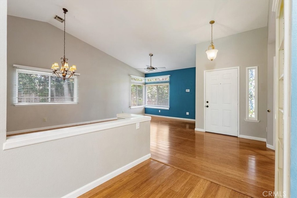 1712 Current, Paso Robles, CA 93446