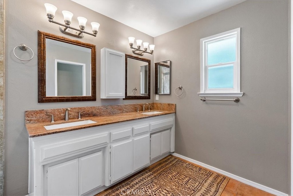 1712 Current, Paso Robles, CA 93446