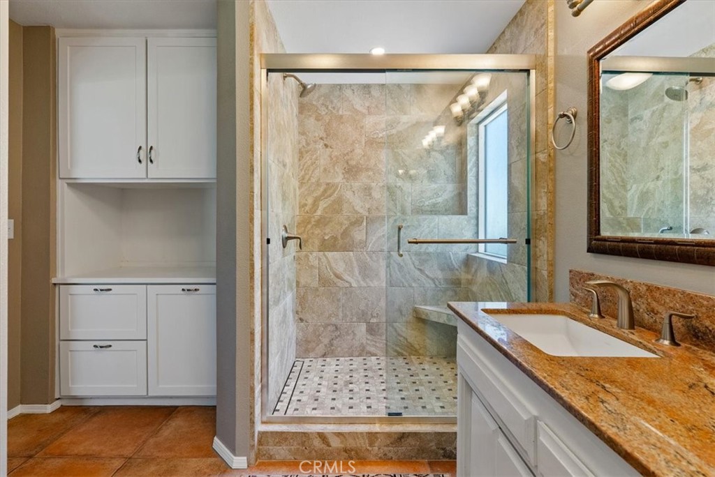1712 Current, Paso Robles, CA 93446
