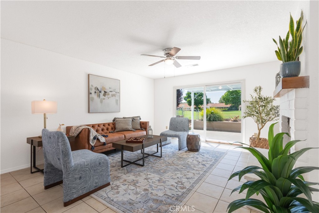 927 Saint Ann Dr, Paso Robles, CA 93446