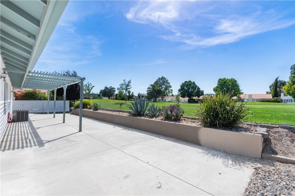 927 Saint Ann Dr, Paso Robles, CA 93446