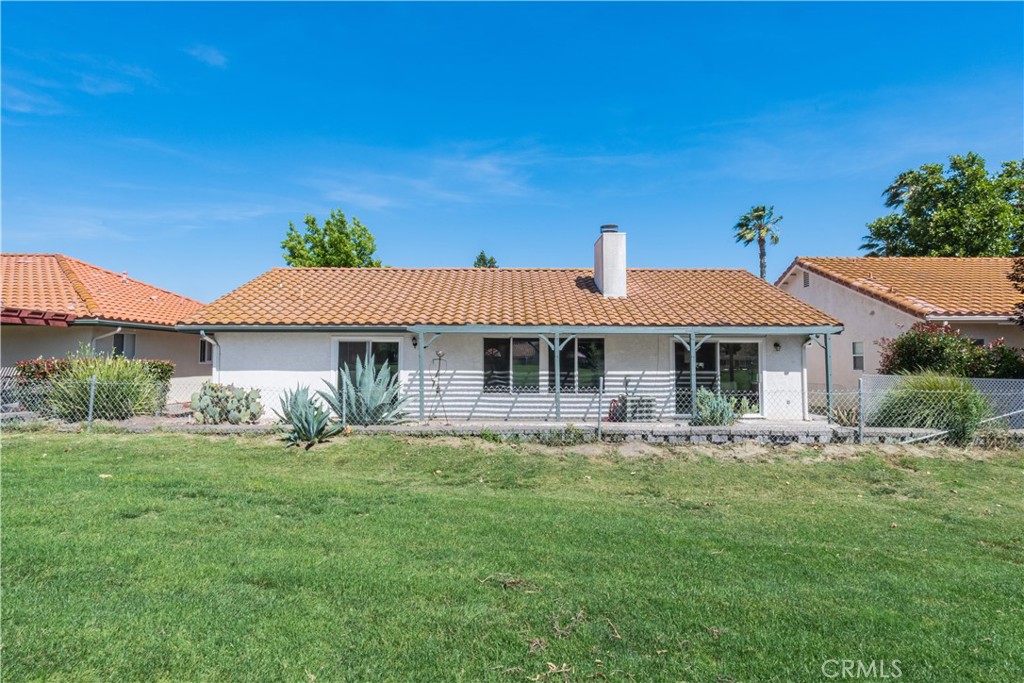 927 Saint Ann Dr, Paso Robles, CA 93446