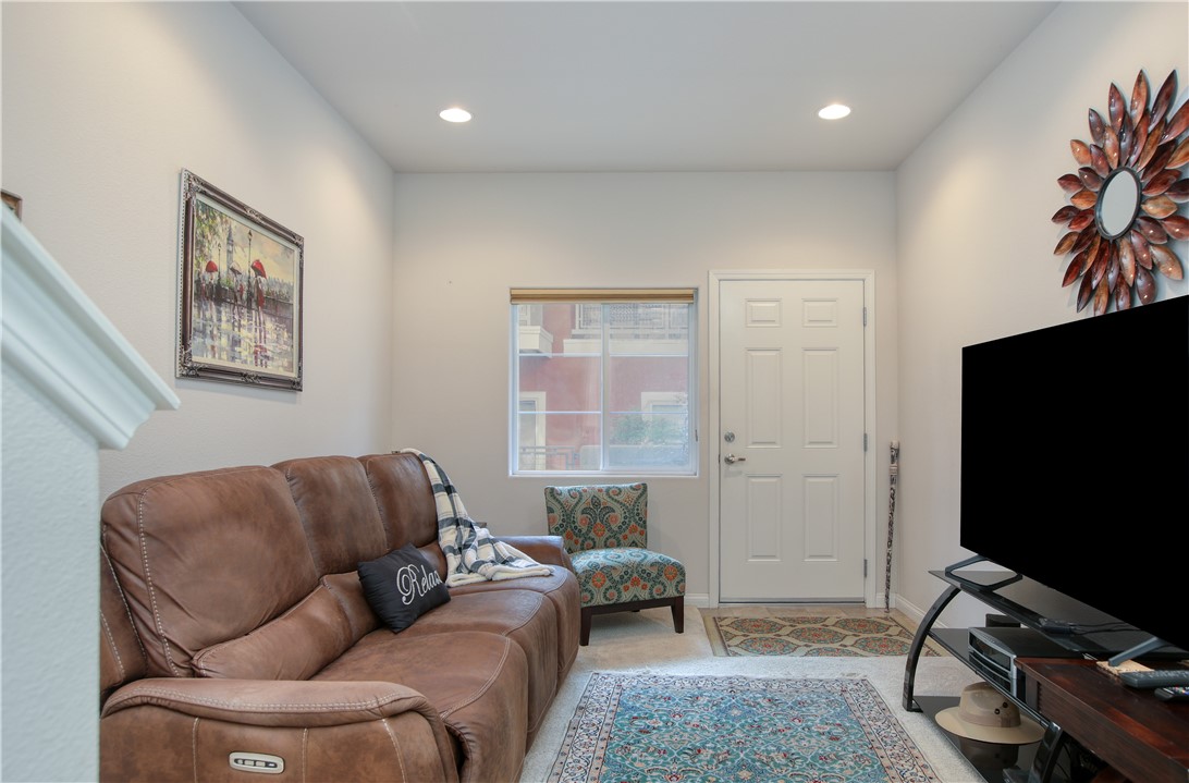 864 Lawrence, San Luis Obispo, CA 93401