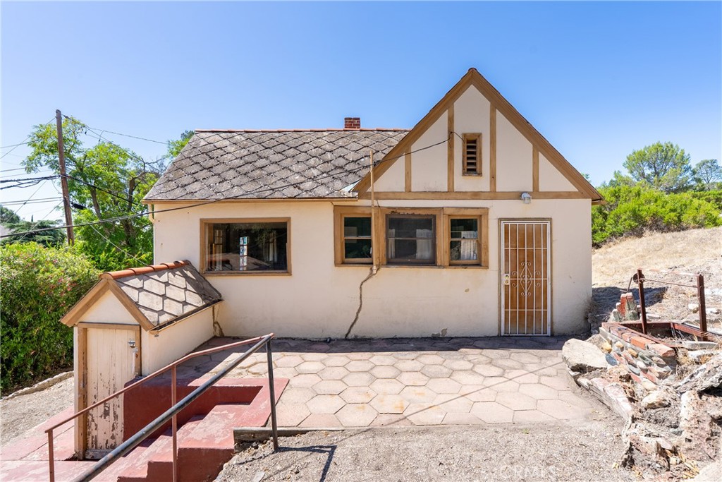 1849 Locust, Paso Robles, CA 93446