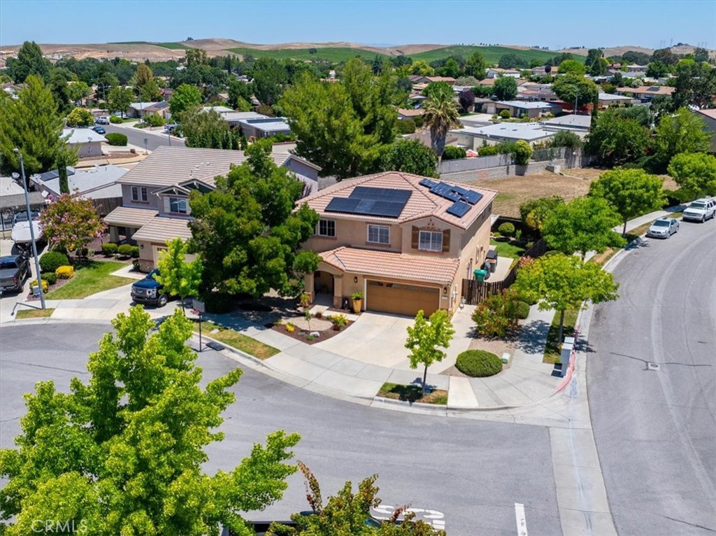 2306 Latigo Ct, Paso Robles, CA 93446