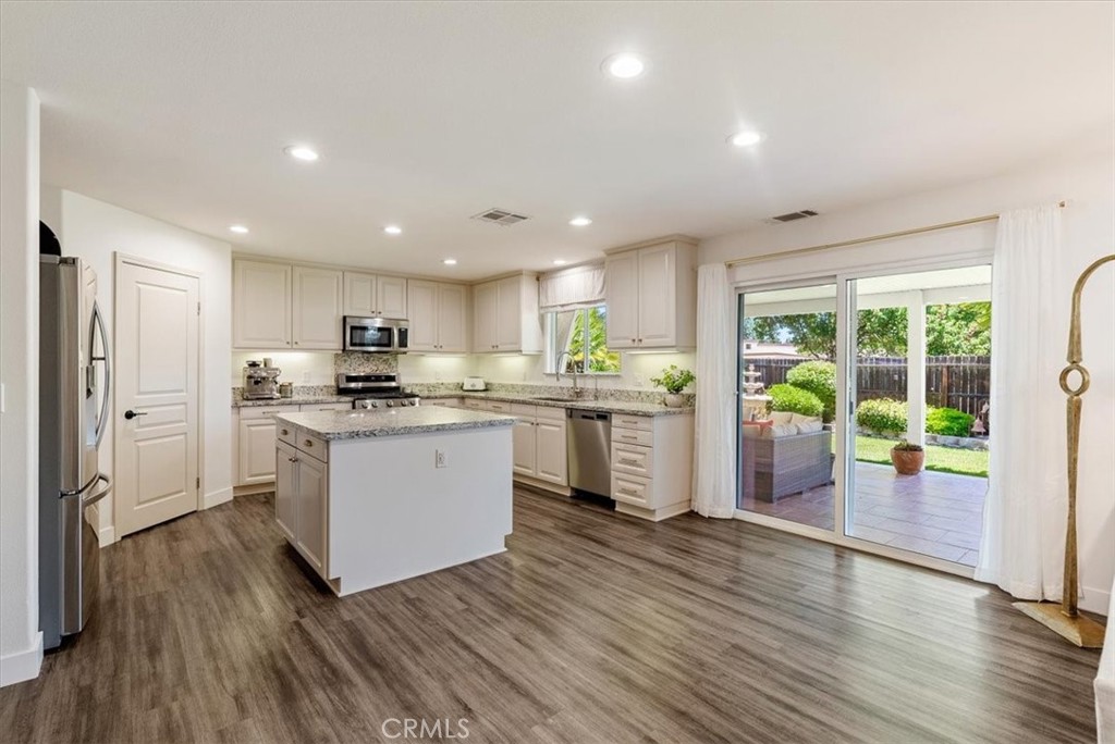 2306 Latigo Ct, Paso Robles, CA 93446