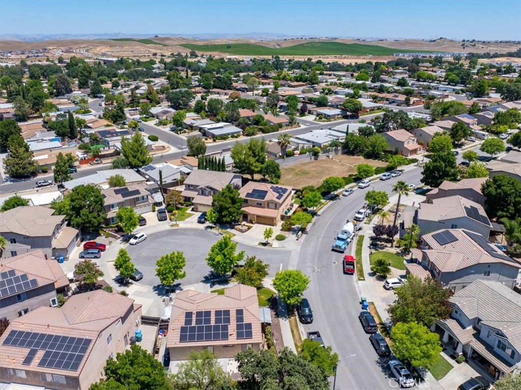 2306 Latigo Ct, Paso Robles, CA 93446