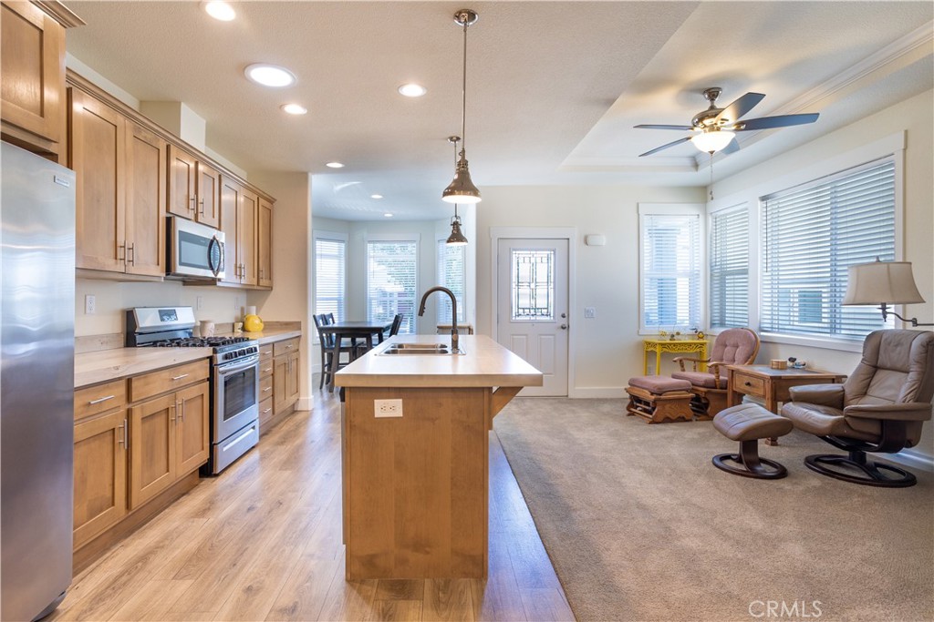 391 Lark Dr, Paso Robles, CA 93446