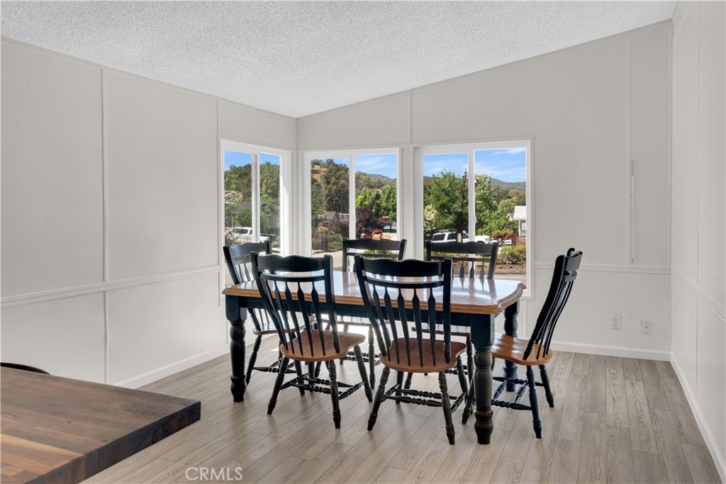 2425 Bridle Trail Ln, Paso Robles, CA 93446