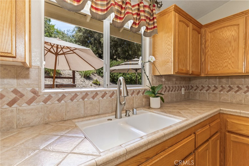3270 Arena, Atascadero, CA 93422