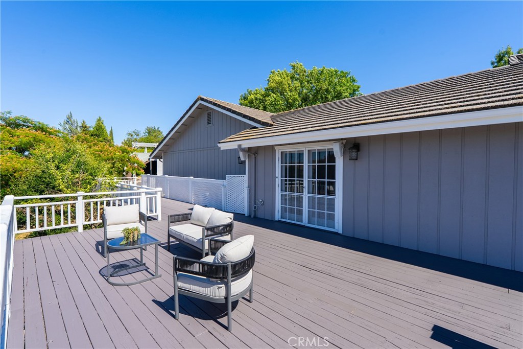 164 Helgren Ct, Templeton, CA 93465