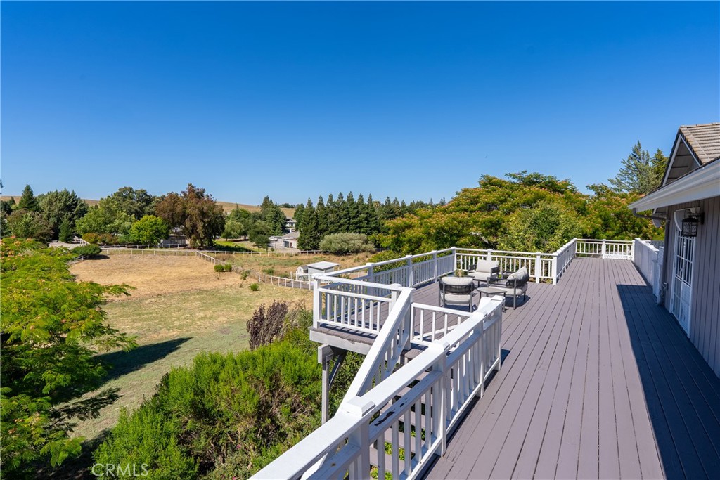 164 Helgren Ct, Templeton, CA 93465