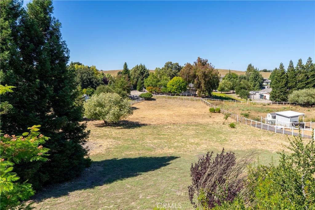 164 Helgren Ct, Templeton, CA 93465