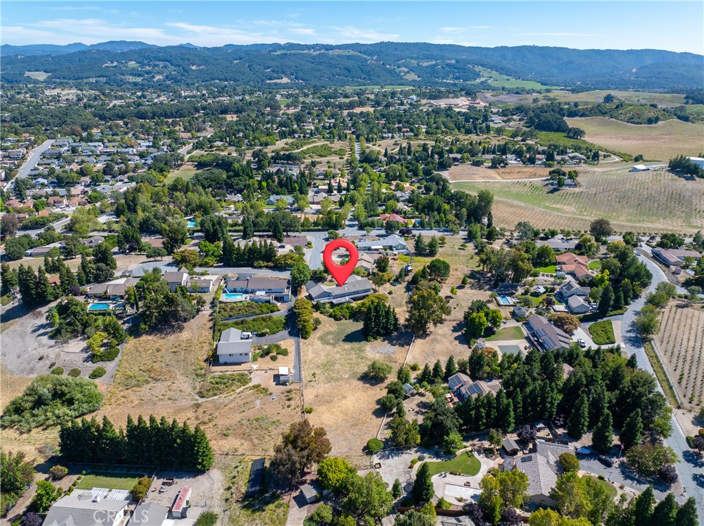 164 Helgren Ct, Templeton, CA 93465