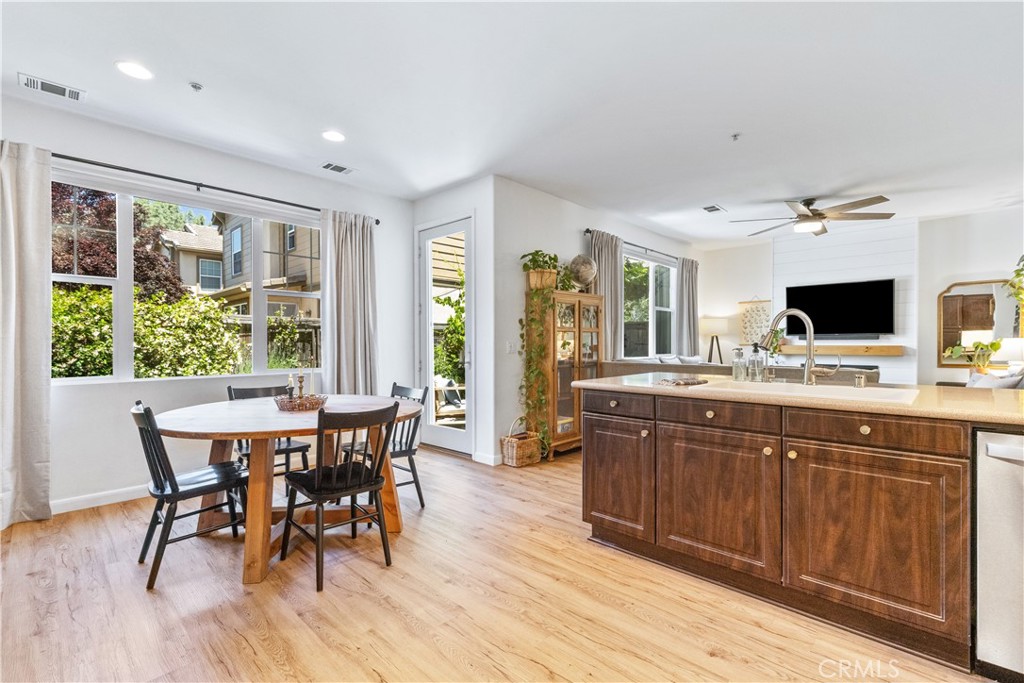9135 Arbol Del Rosal Way, Atascadero, CA 93422