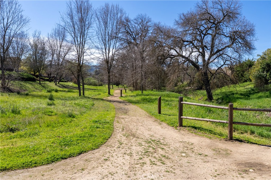 9135 Arbol Del Rosal Way, Atascadero, CA 93422
