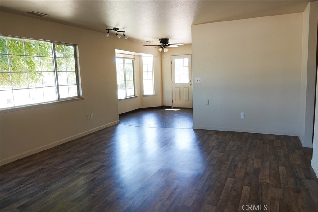 7950 Blue Moon Rd, Paso Robles, CA 93446