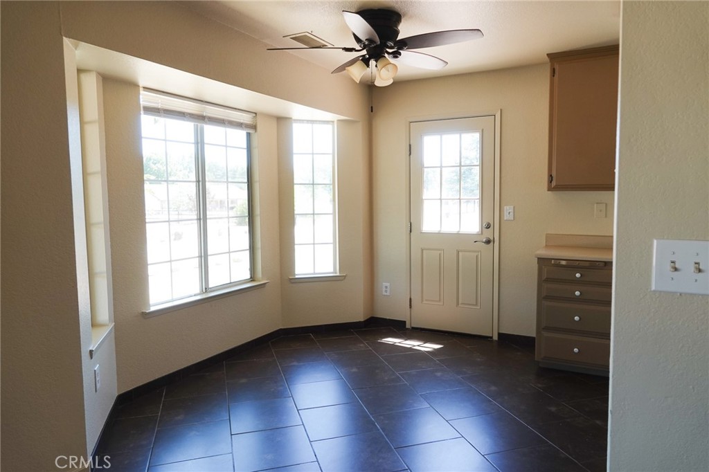 7950 Blue Moon Rd, Paso Robles, CA 93446