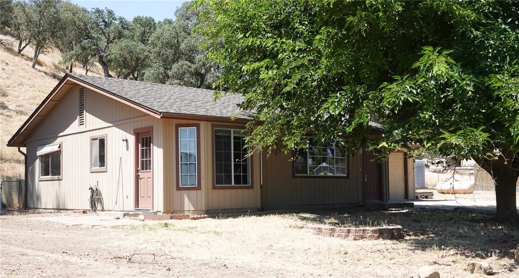 7950 Blue Moon Rd, Paso Robles, CA 93446