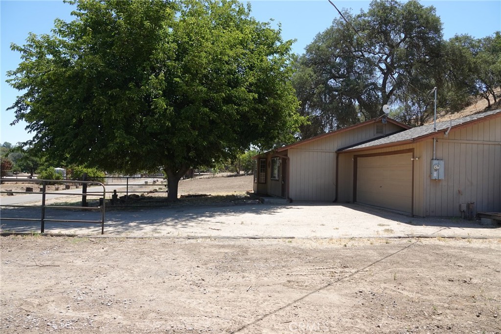 7950 Blue Moon Rd, Paso Robles, CA 93446