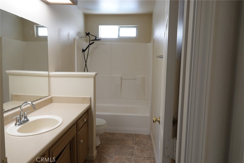 7950 Blue Moon Rd, Paso Robles, CA 93446