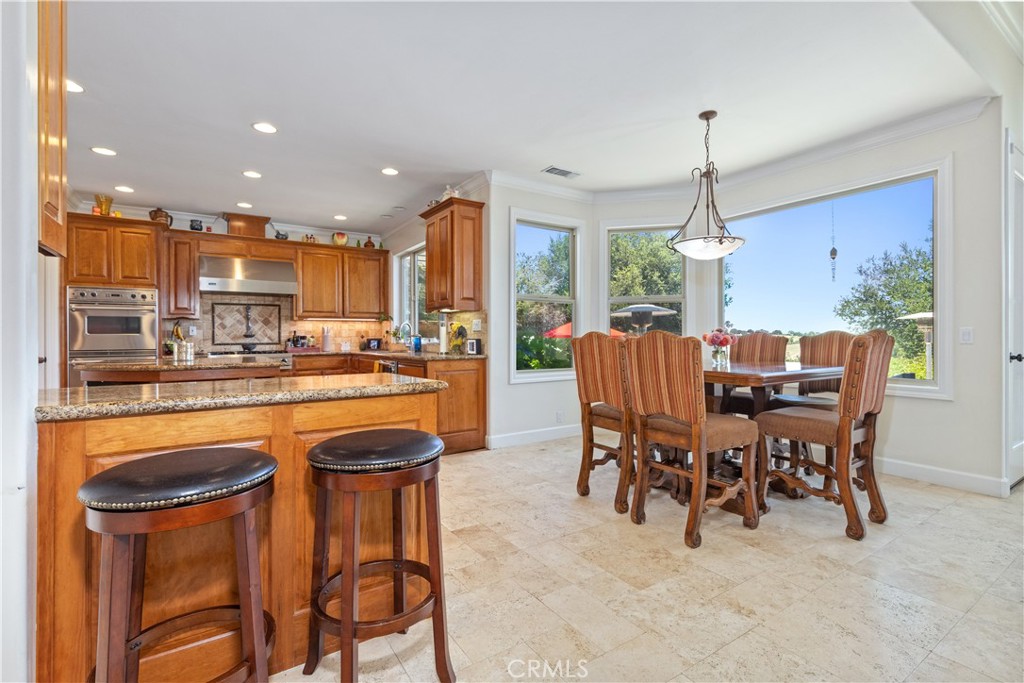 2045 Vista De La Vina, Templeton, CA 93465