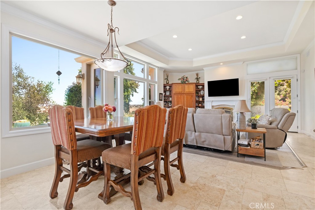 2045 Vista De La Vina, Templeton, CA 93465