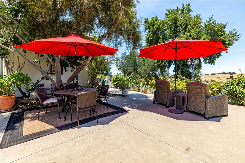 2045 Vista De La Vina, Templeton, CA 93465