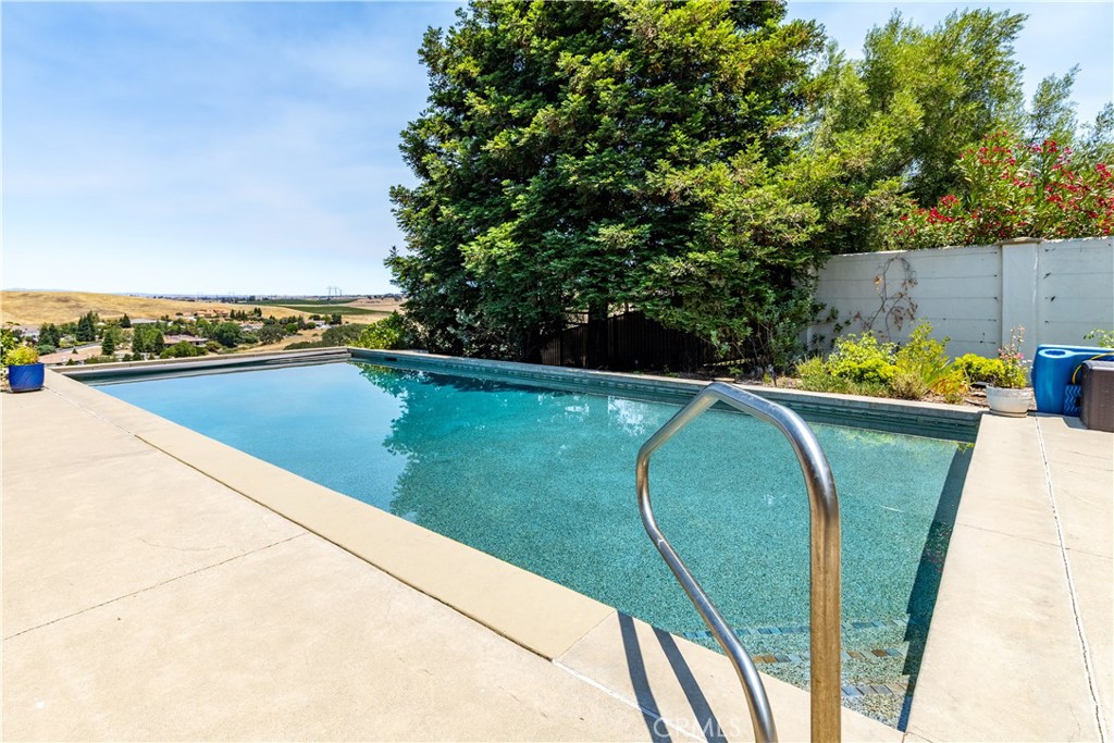 2045 Vista De La Vina, Templeton, CA 93465