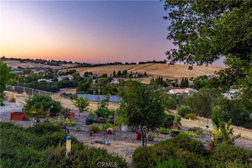 2045 Vista De La Vina, Templeton, CA 93465