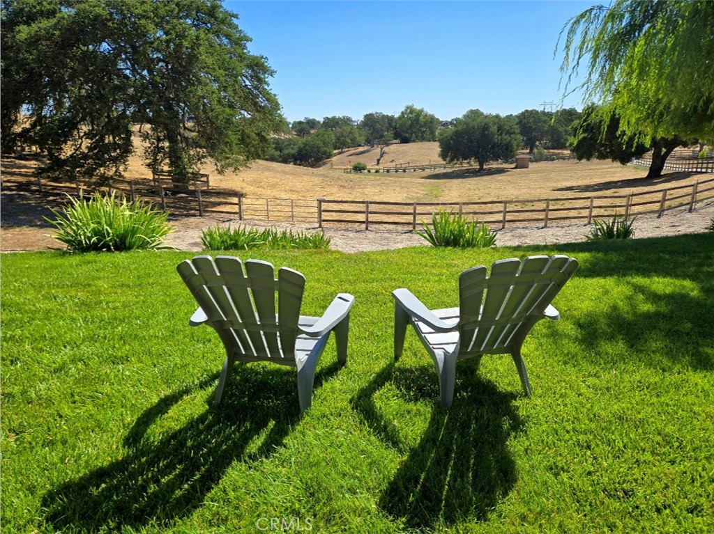 2085 Hanging Tree, Templeton, CA 93465
