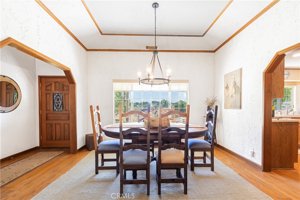 2085 Hanging Tree, Templeton, CA 93465
