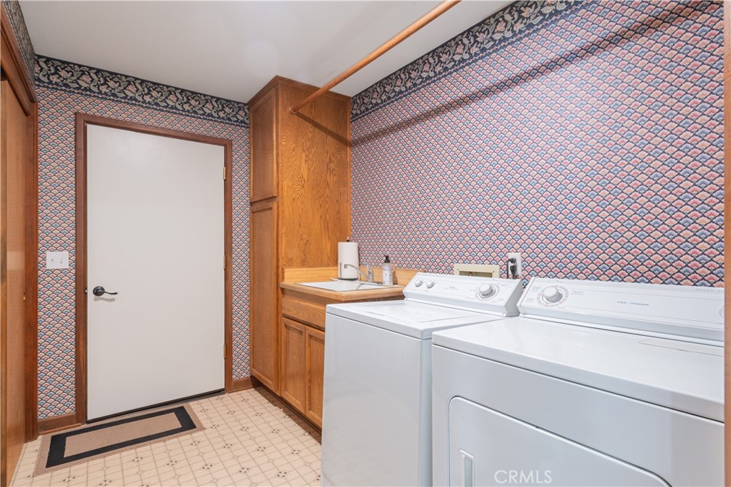 2085 Hanging Tree, Templeton, CA 93465