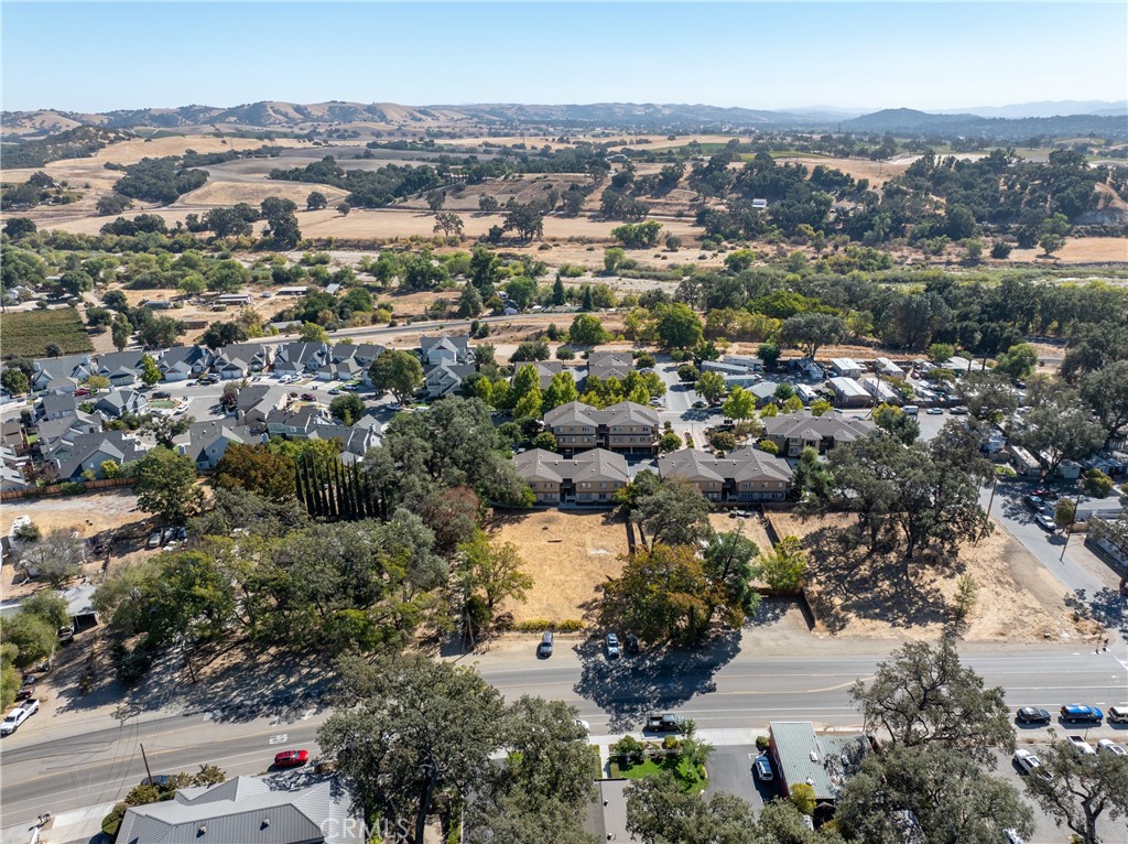 93 S Main St, Templeton, CA 93465